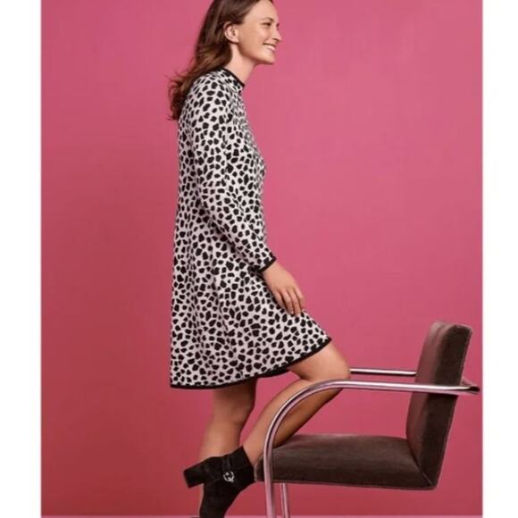 Ann Taylor Giraffe Print Mock Neck Sweater Mini Dress in Pink/Black - Picture 1 of 9